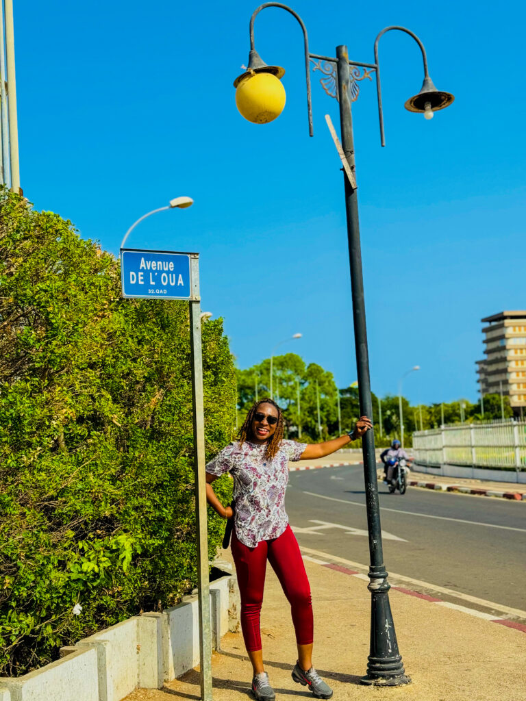 Avenue De L'oua street, Lome